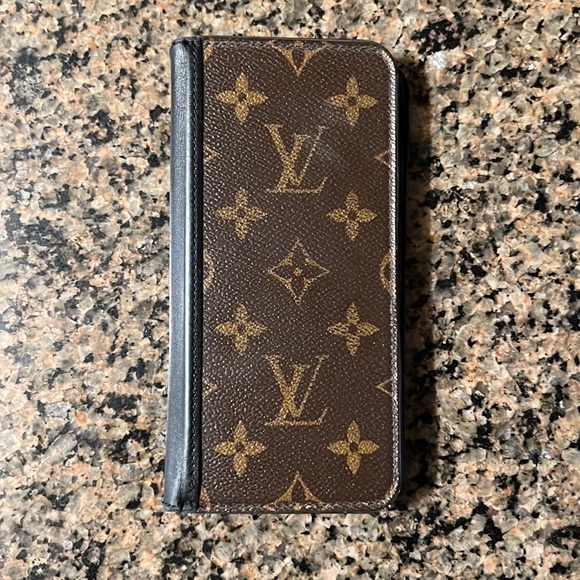 Louis Vuitton IPhone XS Max Folio - Picture 7 of 10